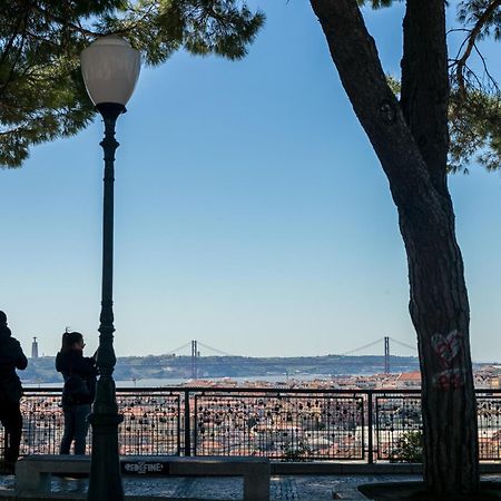 Happy Stay Lisbon - Suite With A View, Private Terrace & Ac Luaran gambar